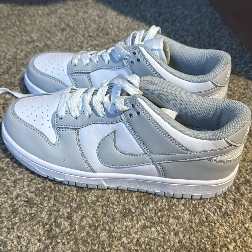Nike Dunks Grey/White